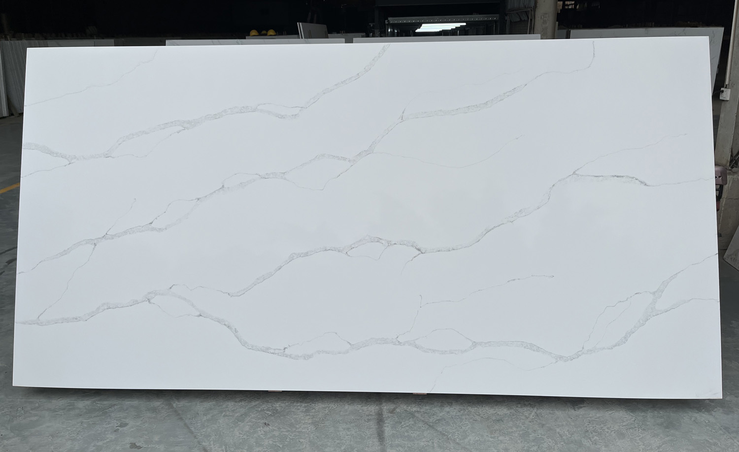 CALACATTA_WAVE_m5_1500.jpg